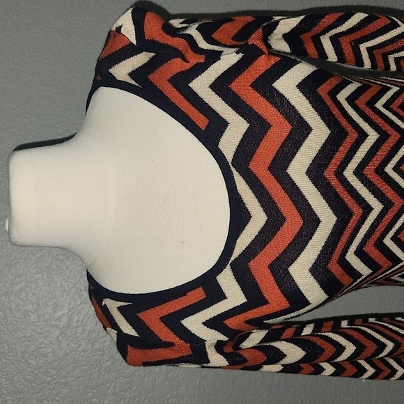 PINK Rose 3/4 Sleeve Chevron Blue & Orange Print Knit Sweater Dress Size… - Picture 3 of 4